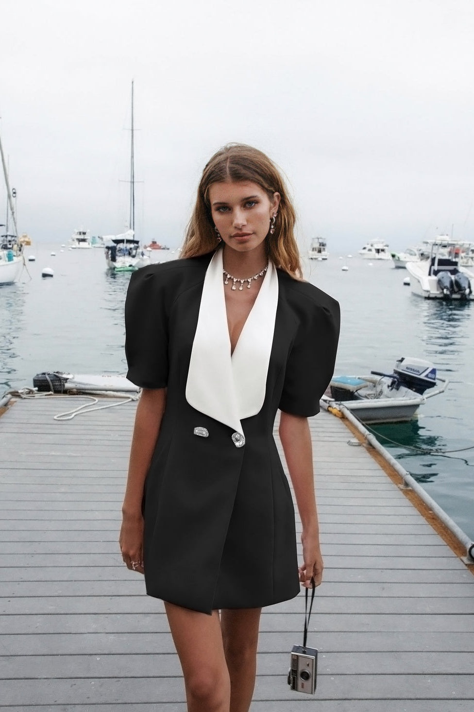 Abito Mini Estrella con Colletto a Contrasto