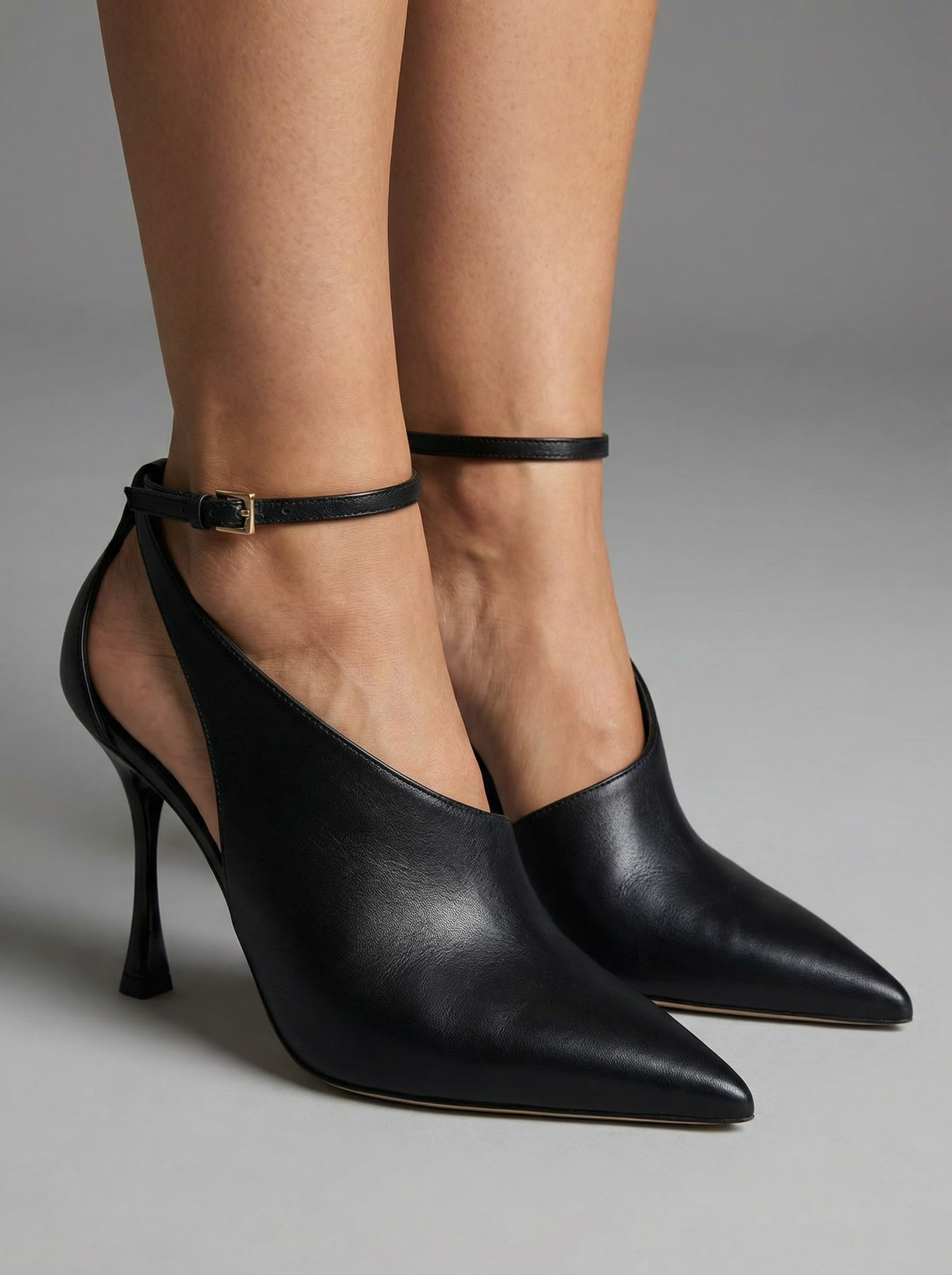 Smeraldo – Décolleté Verde con Cinturino Soft